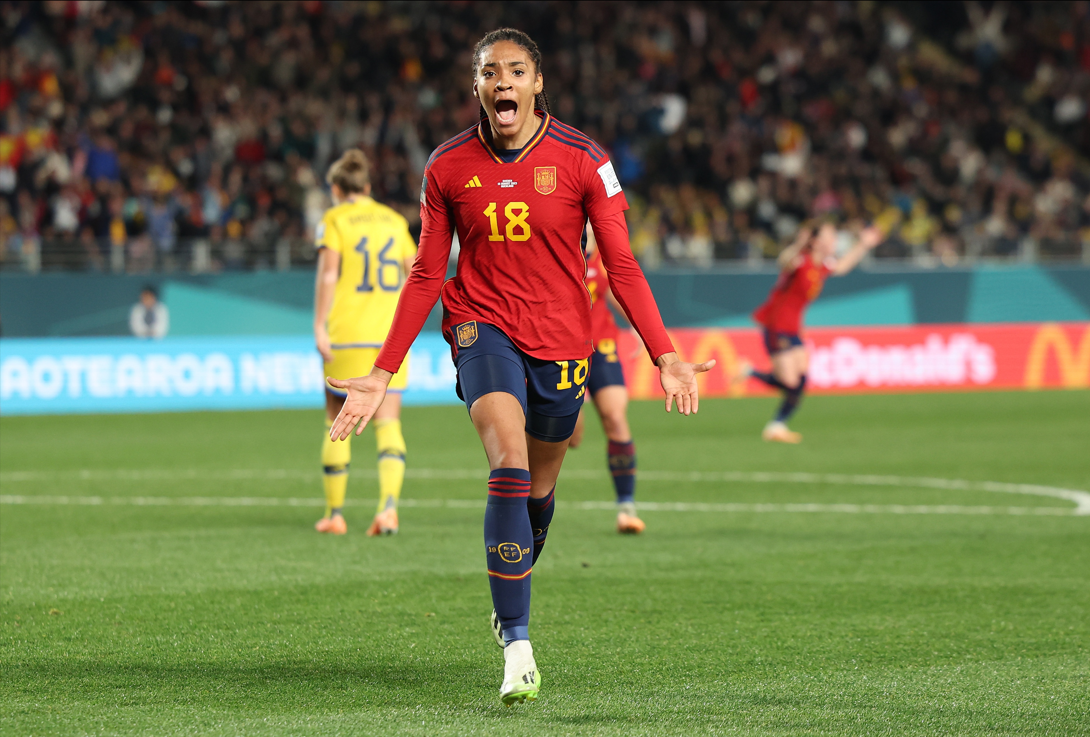 开云体育登录-瑞典女足表现出色，逆转胜利晋级半决赛