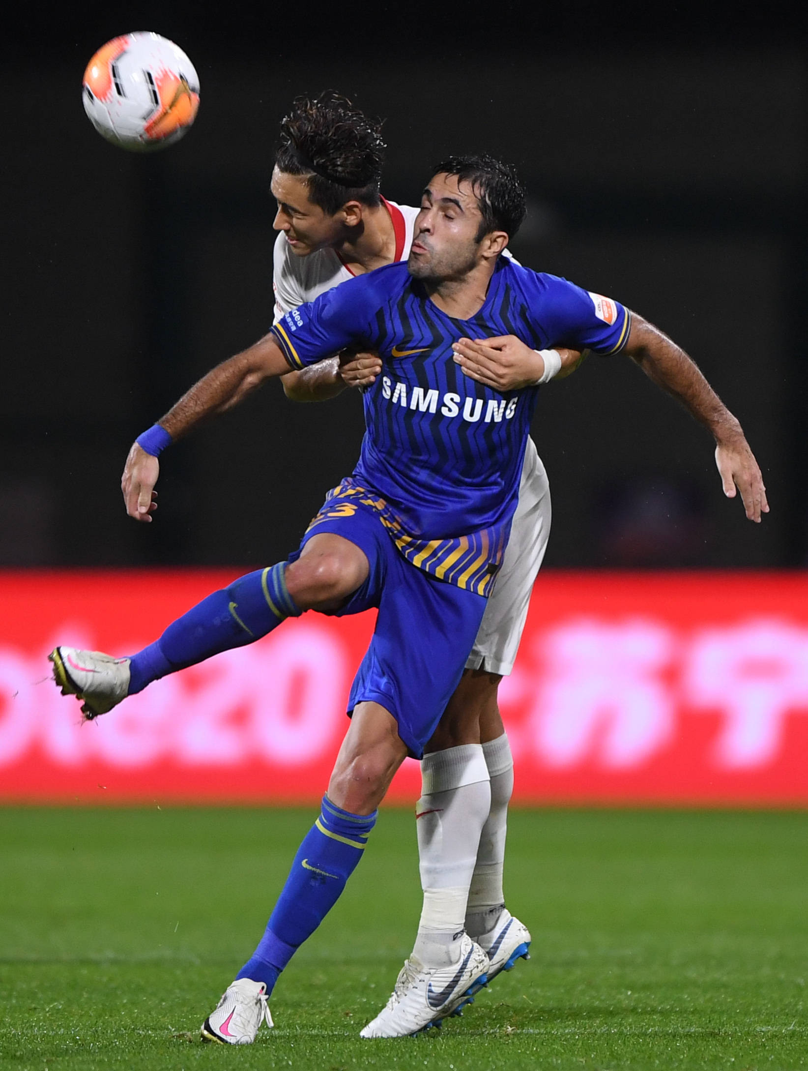 开云官网-江苏苏宁惨负深圳佳兆业，遭遇连败的简单介绍