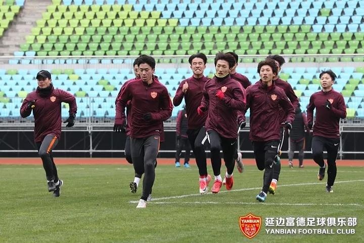 开云体育-关于队内氛围融洽，团结一心争取连胜的信息