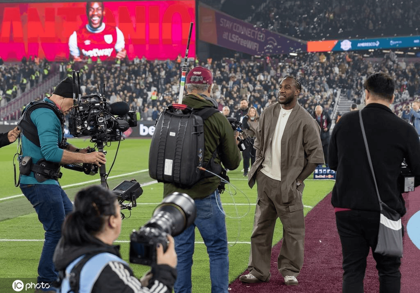 开云体育官网-赛场上惊现战绩逆转，球迷掌声不断