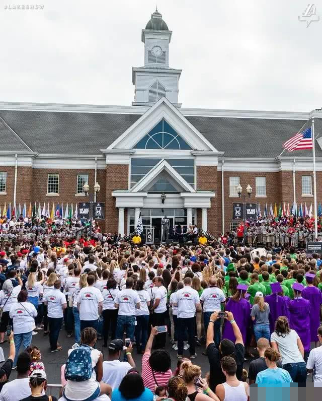 球员工会代表与欧洲篮联开展合作项目的简单介绍 球员工会代表与欧洲篮联开展合作项目的简单介绍