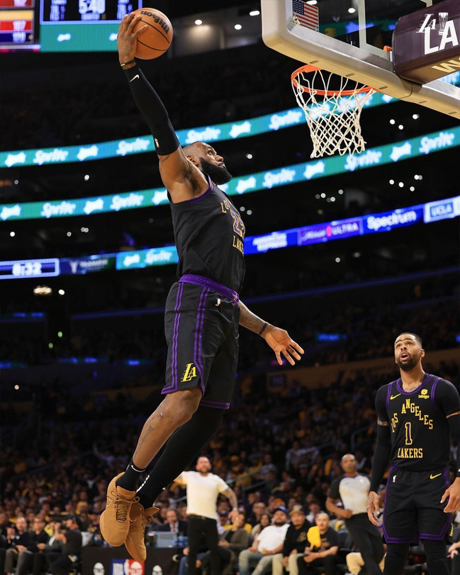 包含年轻狮团轻松晋级,阿贾克斯横扫强的词条 包含年轻狮团轻松晋级,阿贾克斯横扫强的词条