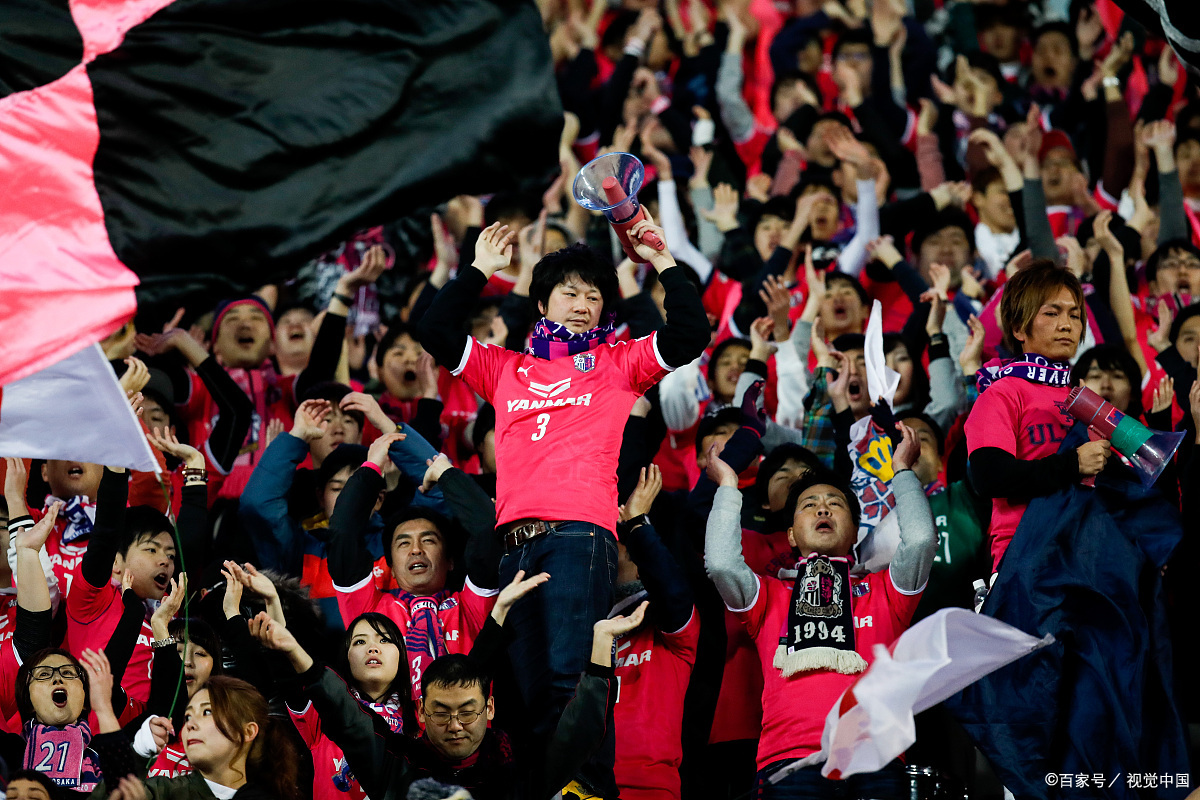 国际赛事中的精彩对决,球迷欢呼不断的简单介绍 国际赛事中的精彩对决,球迷欢呼不断的简单介绍