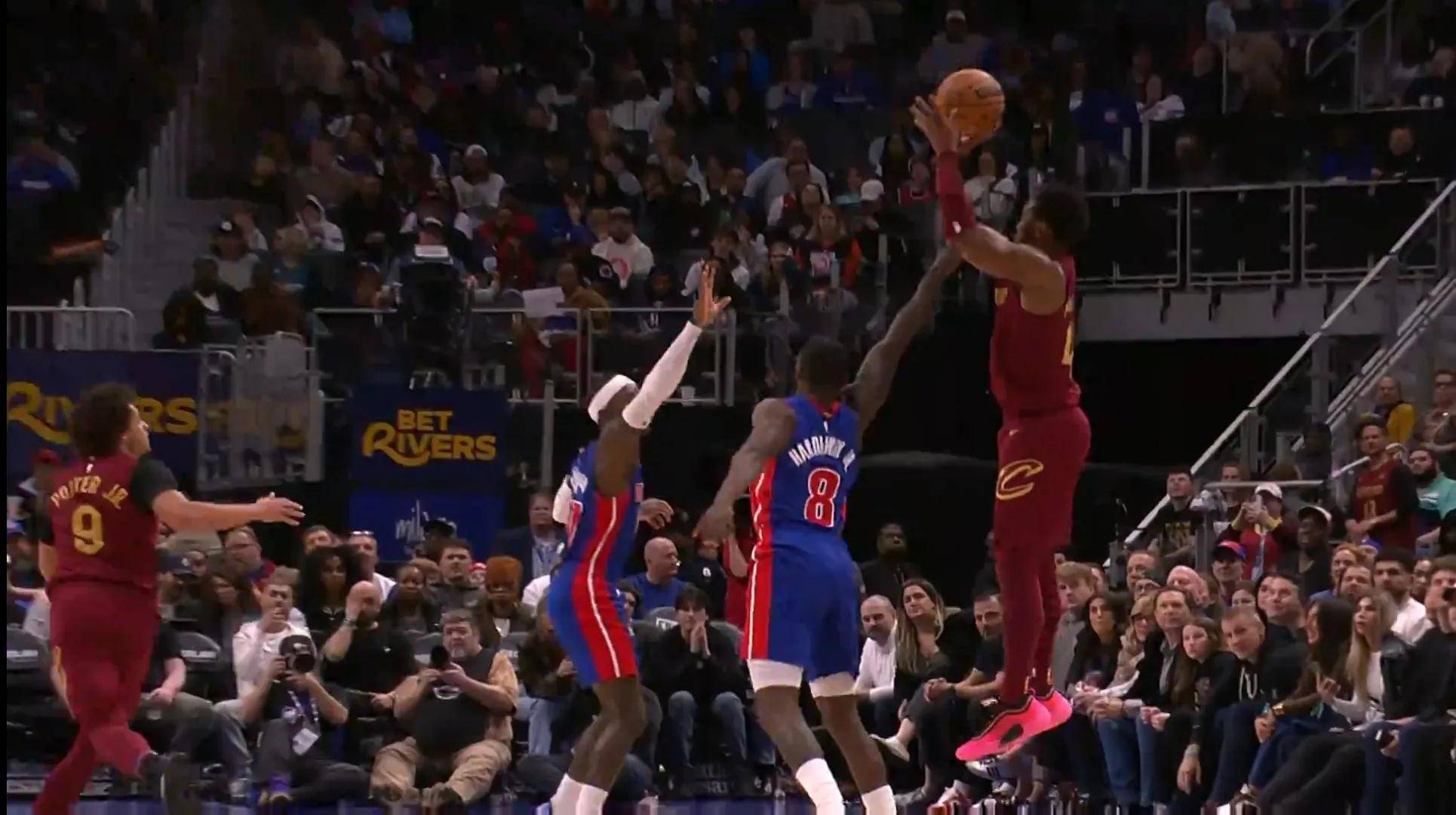 开云体育入口-雄鹿的团队配合实至名归森林狼后卫单打独斗无力回天的简单介绍