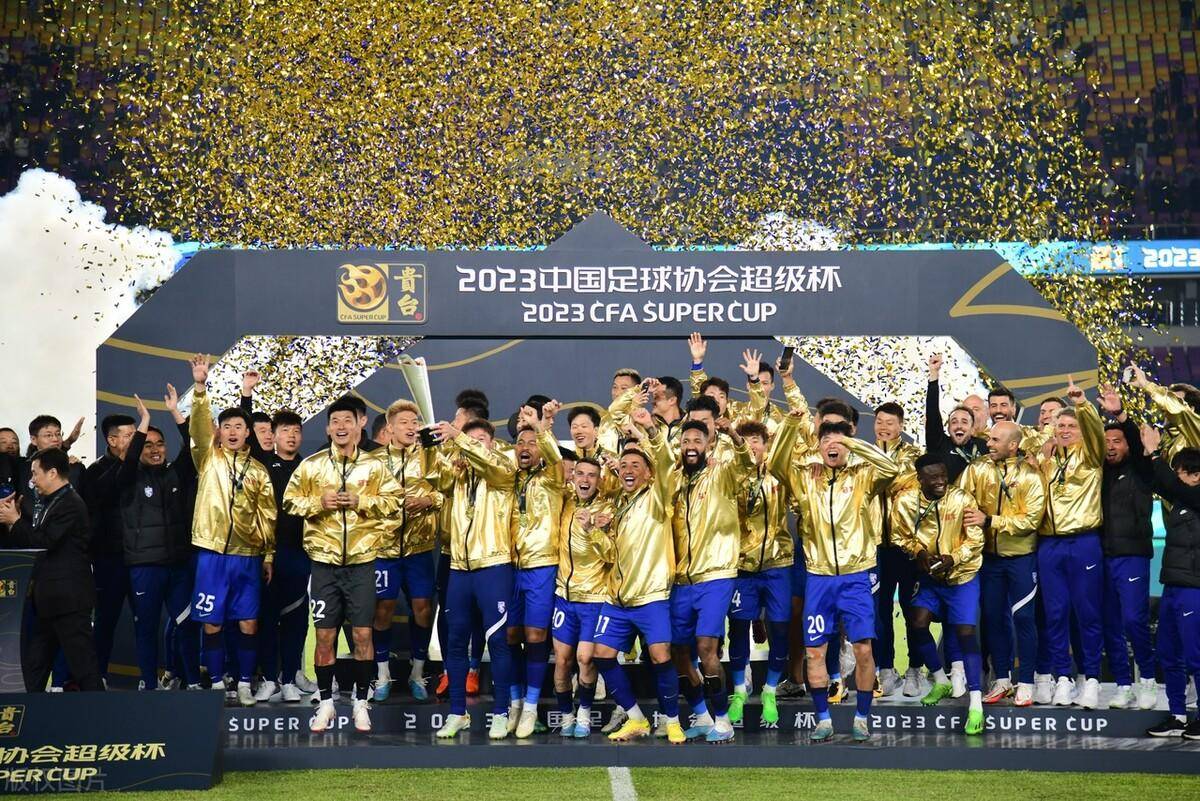 开云体育app-包含凯泽斯劳滕新援表现出色，或将为球队带来新气象的词条