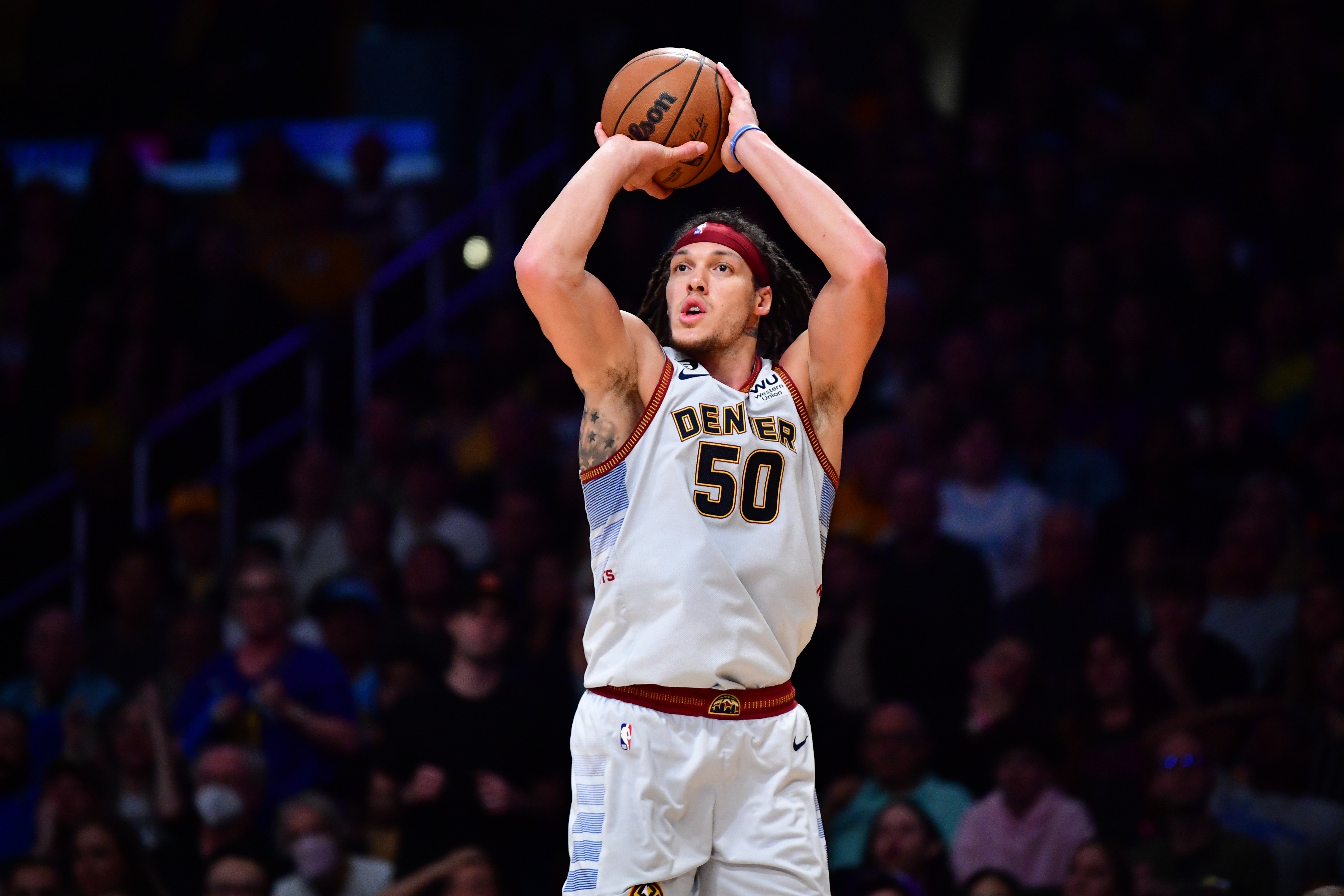 开云体育入口-关于掘金队防守稳固，球员实力渐进提升的信息