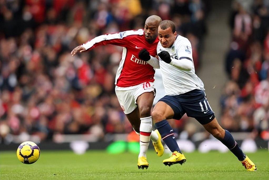 包含埃弗顿逆袭成功,主场夺得三分排名上升的词条 包含埃弗顿逆袭成功,主场夺得三分排名上升的词条