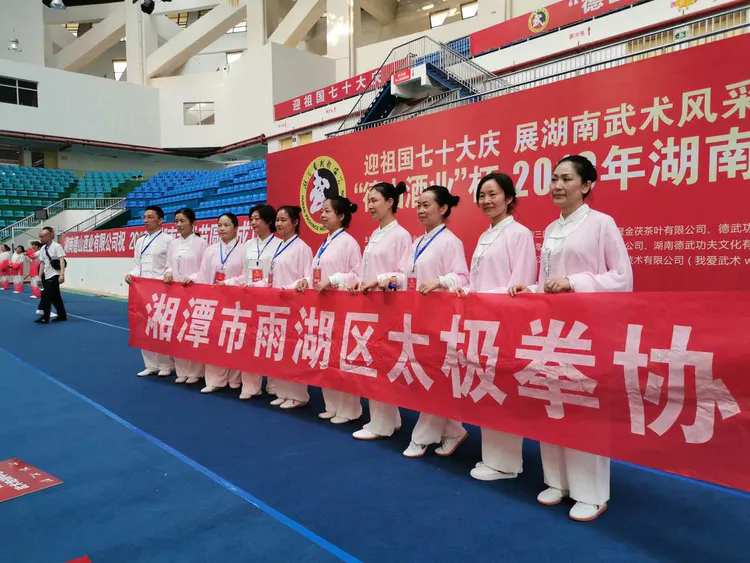 开云官网-精益求精，球队凭借技术和实力赢得比赛的简单介绍