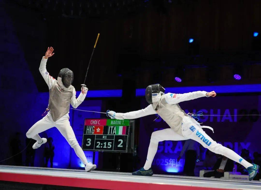 南美选手获得击剑比赛的冠军