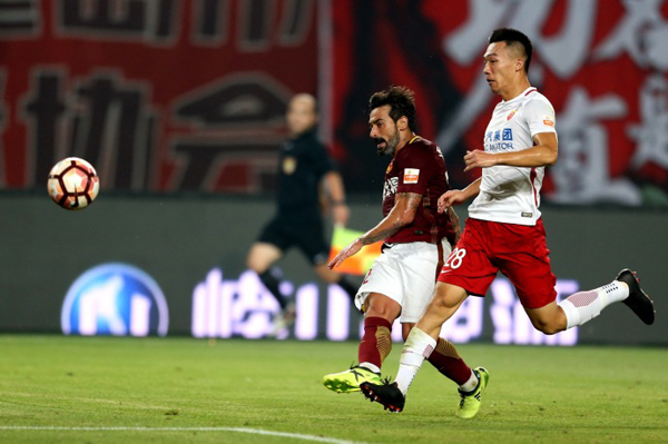 开云官网-上港不敌华夏幸福，遭遇失利
