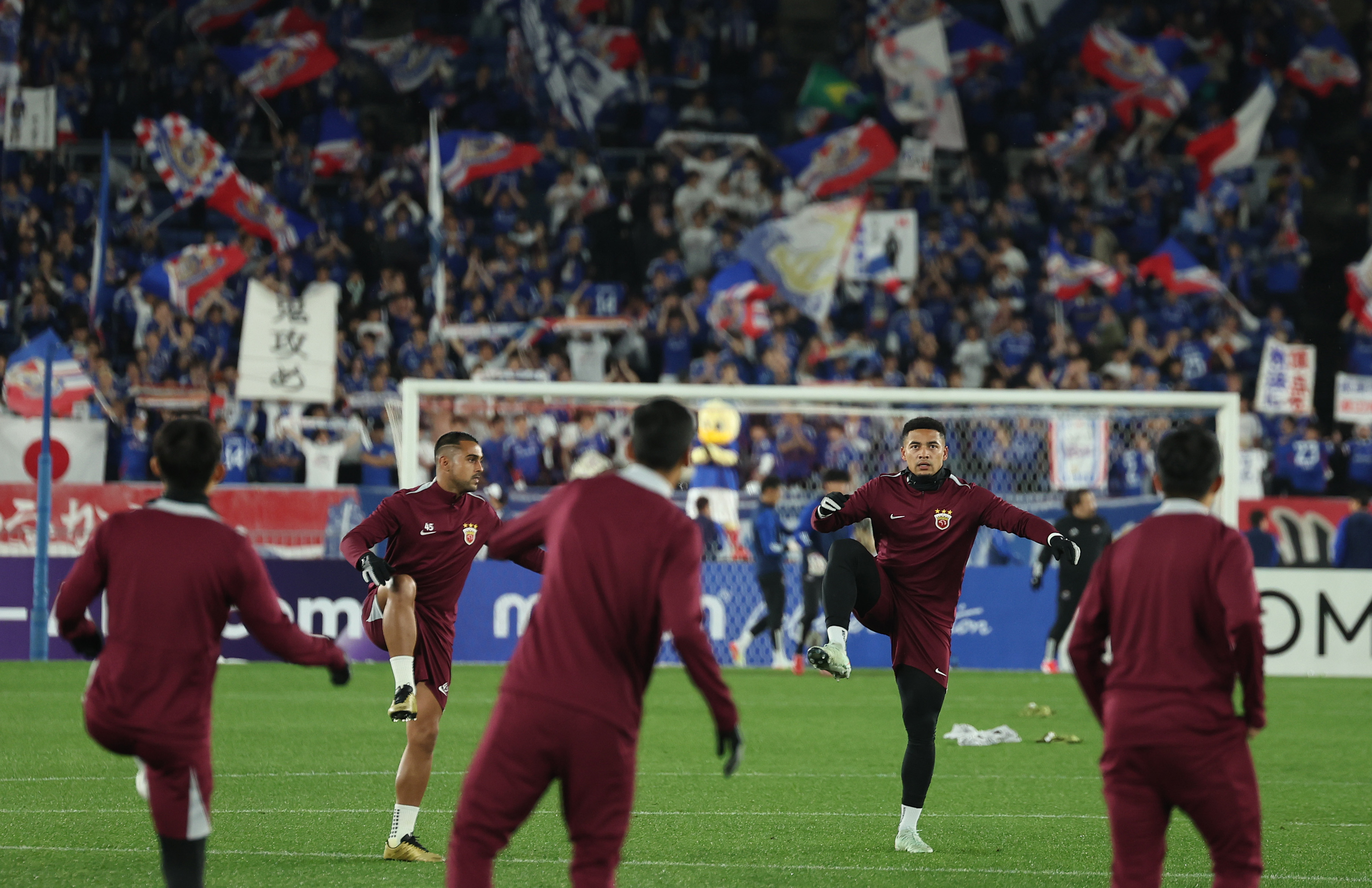 包含联赛紧张进行,球队备战状态积极的词条 包含联赛紧张进行,球队备战状态积极的词条