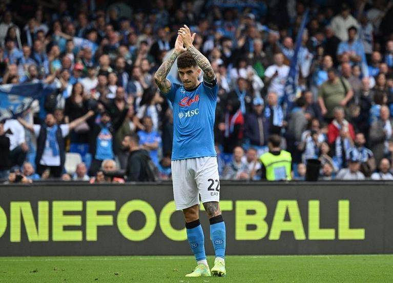 德国联赛领头羊遭遇铁桶阵，血战三场的简单介绍