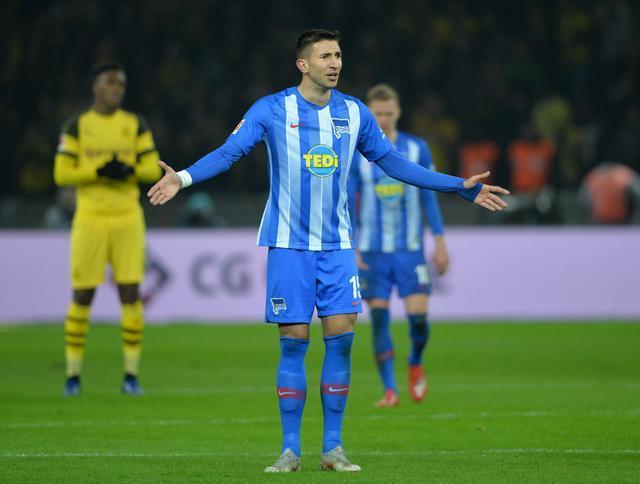 关于赫塔辛球员表现稳定，助球队获得胜利的信息