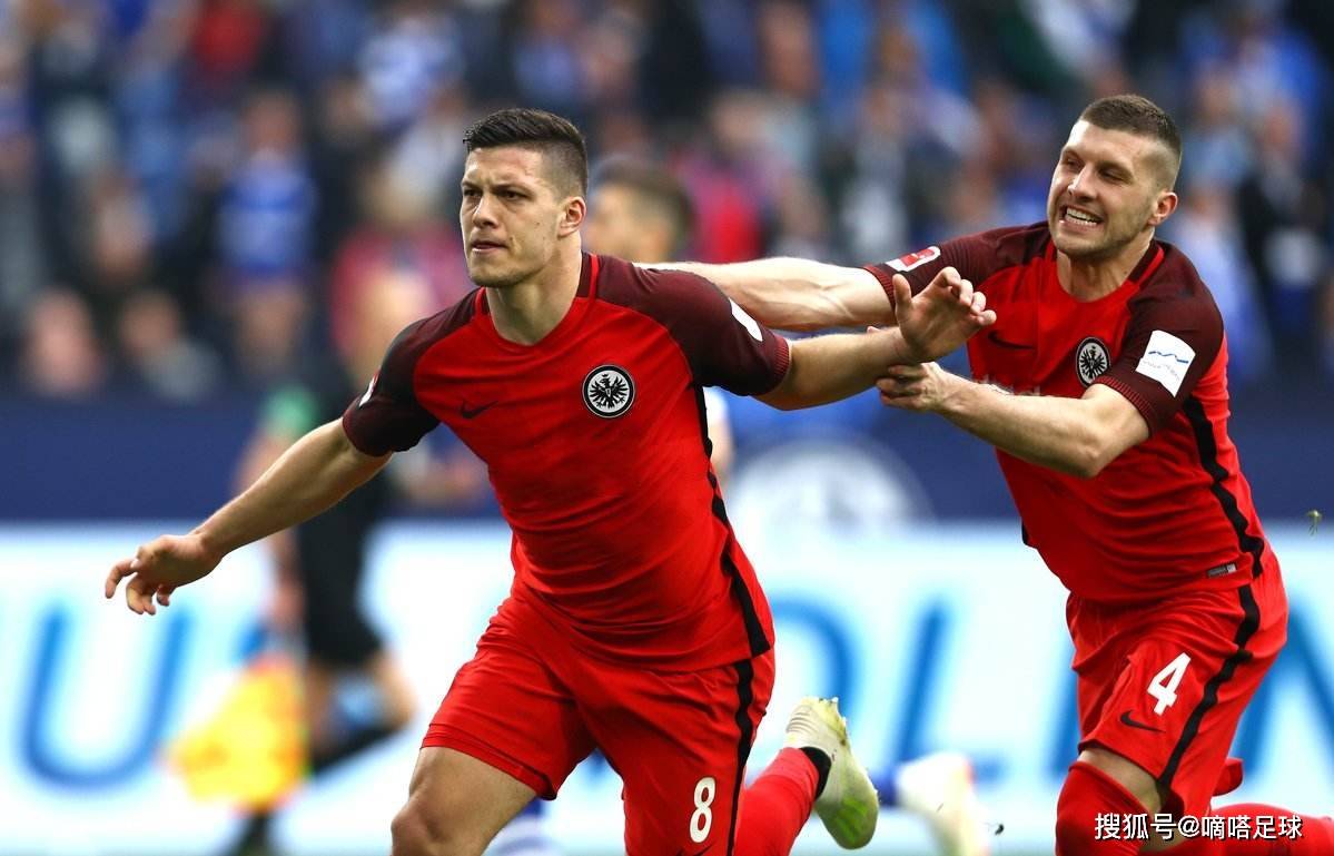 关于法兰克福主场击败对手，继续稳居前列的信息