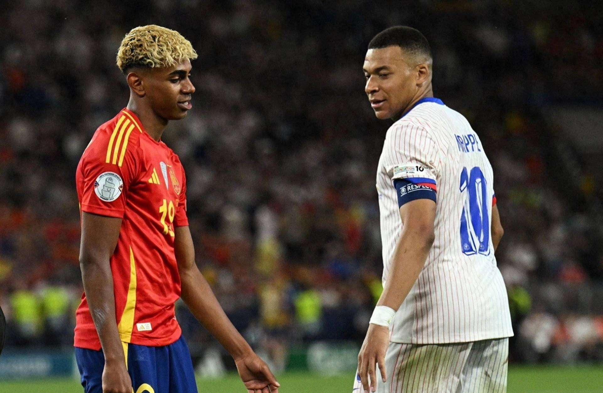 法国队遭遇西班牙淘汰，中超局势紧张