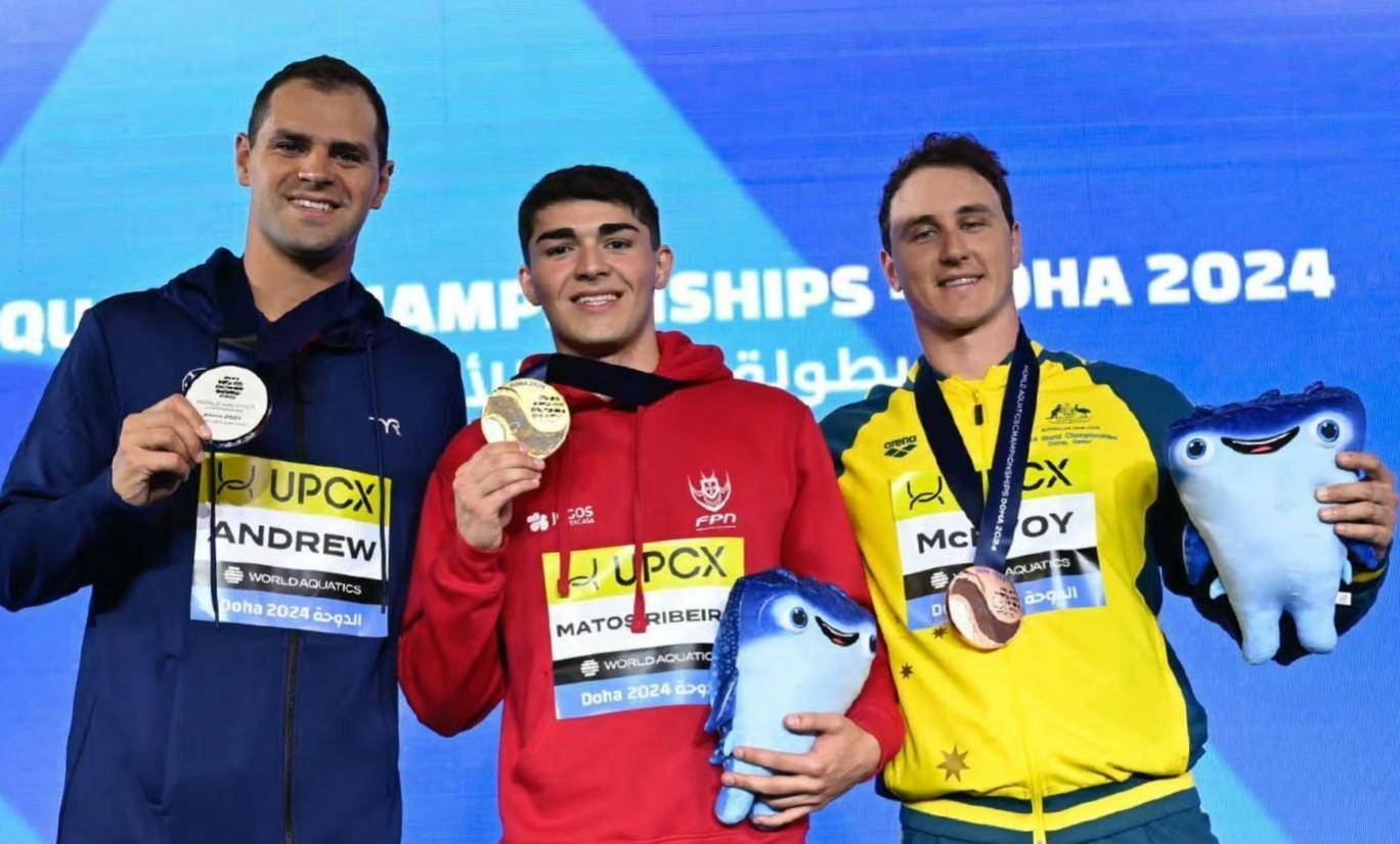 游泳女子项目：葡萄牙选手夺金