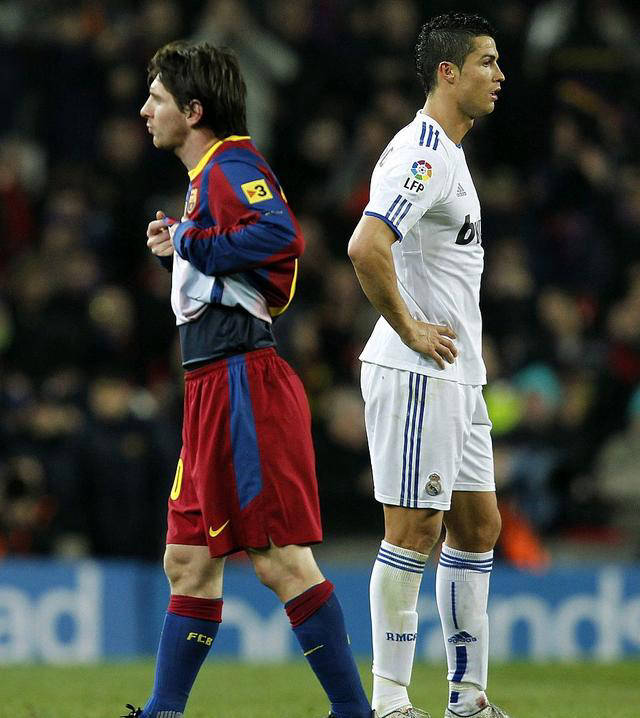 豪门交锋:梅西对决C罗,胜负难料 豪门交锋:梅西对决C罗,胜负难料