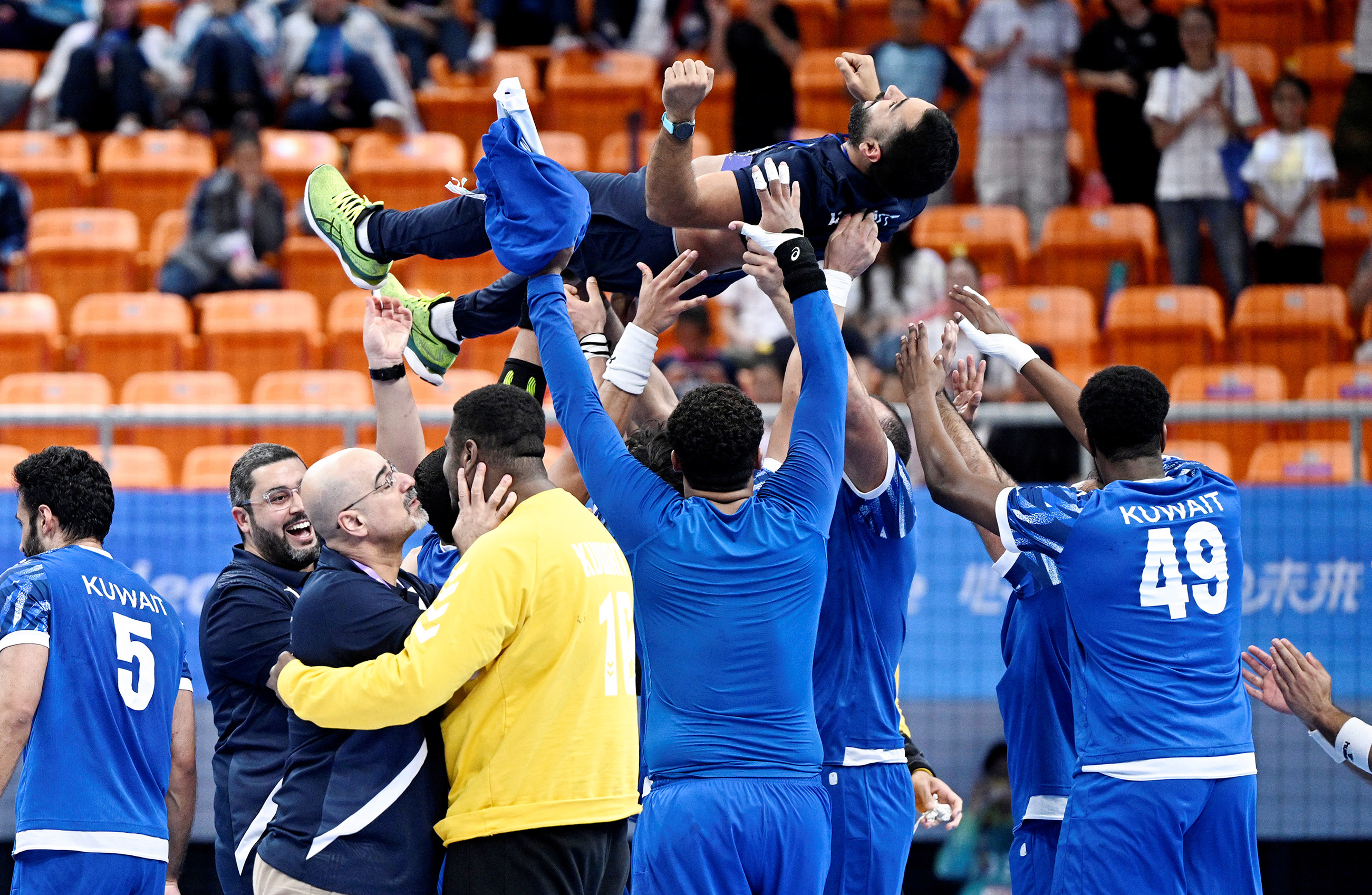 科特迪瓦队在国际足球赛中赢得骄人战绩