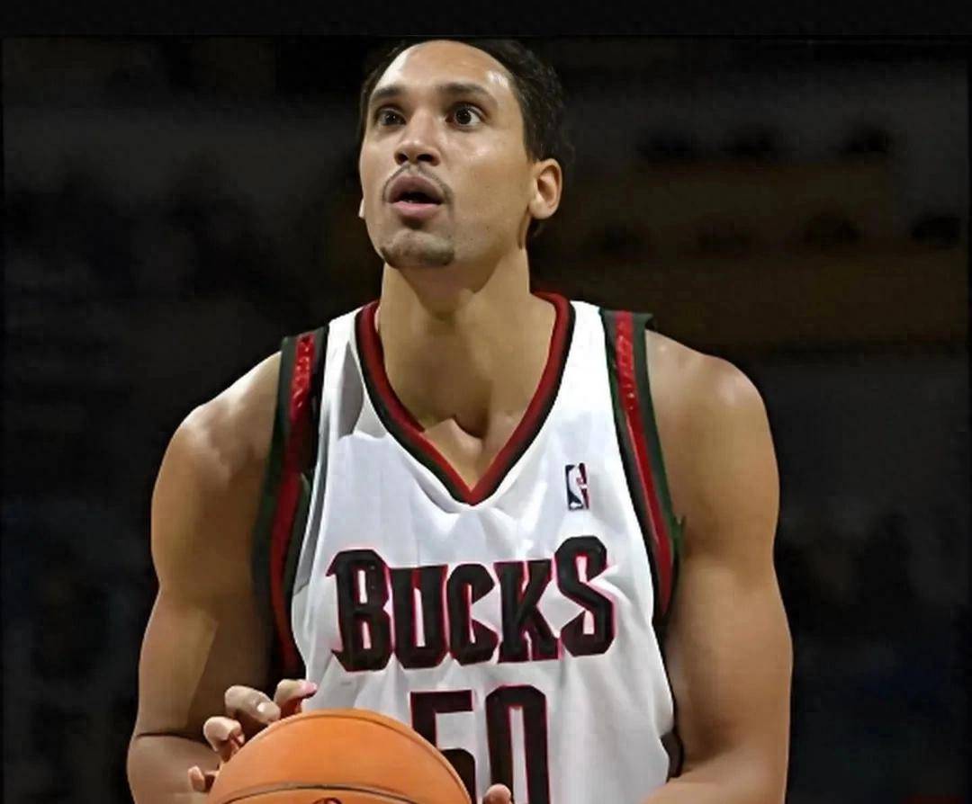 雄鹿队新秀表现神勇,助球队连胜 雄鹿队新秀表现神勇,助球队连胜