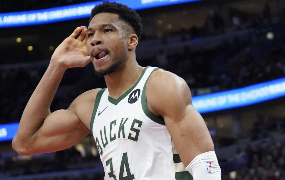 雄鹿主场轻取老鹰，米德尔顿火热砍下30+得分