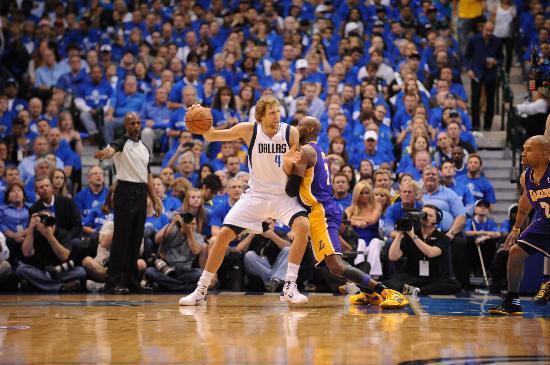 关于小牛横扫篮网,重回西部前八的信息 关于小牛横扫篮网,重回西部前八的信息