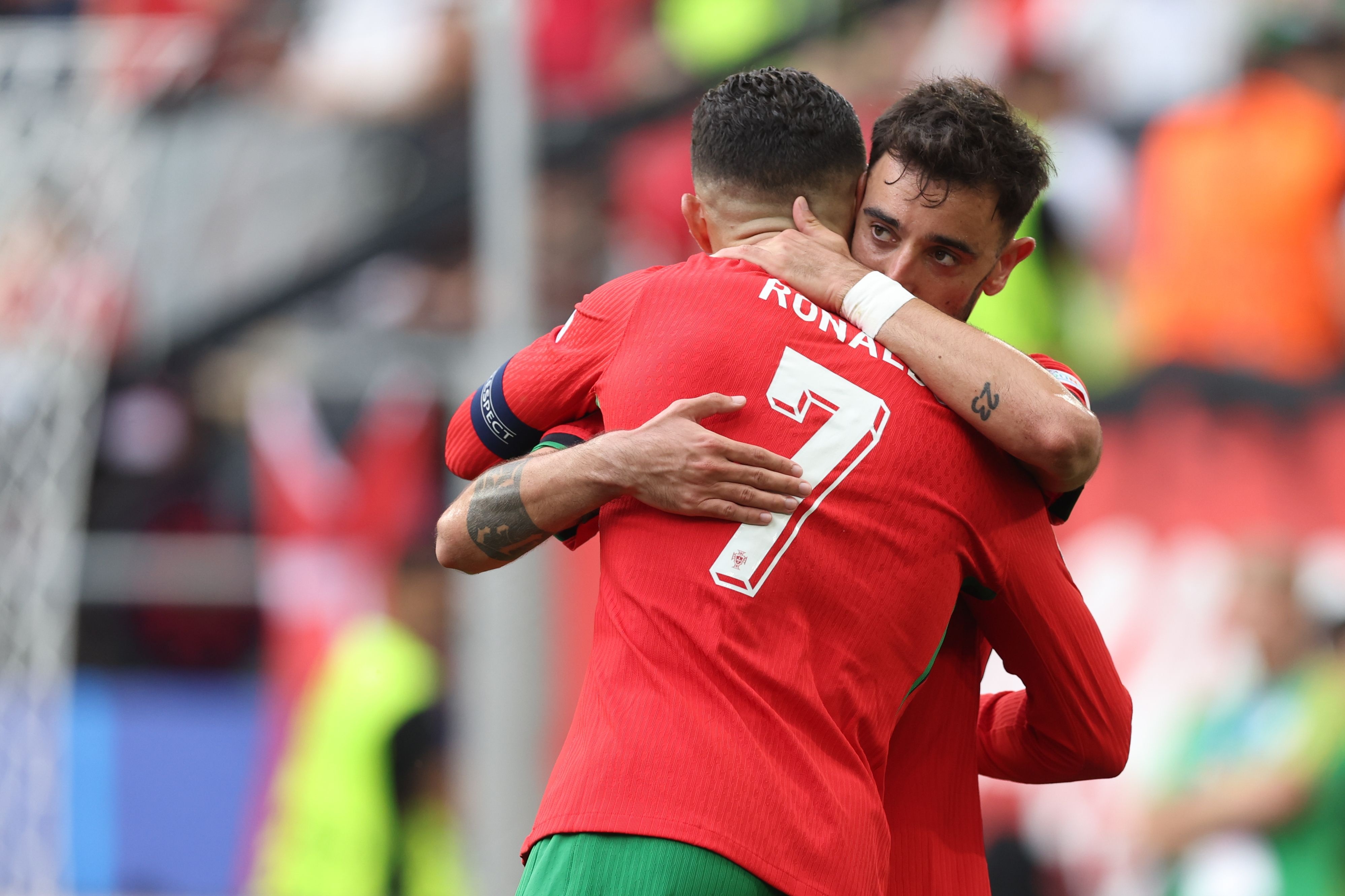 阿根廷险胜葡萄牙，本泽马带队取胜