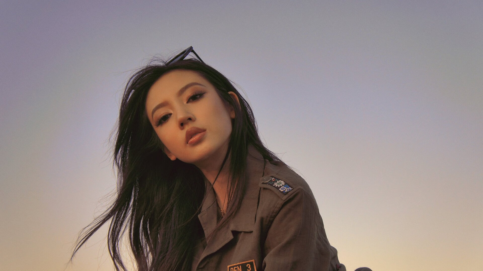 擎天巨柱！杰伦格林独砍44分率湖人逆袭广厦，绝境爆发扛起全队