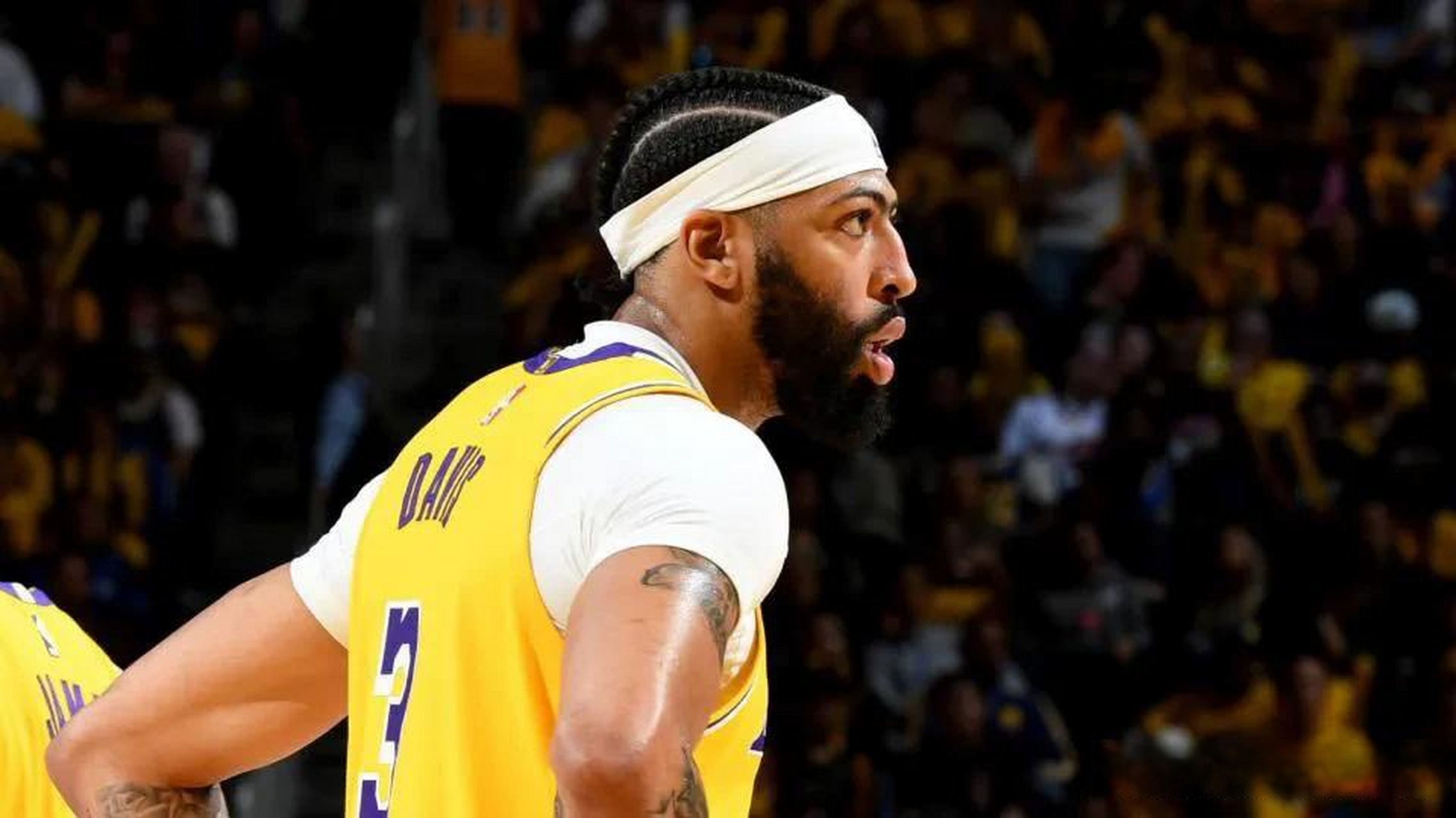 开云下载-黄蜂压哨击败湖人，福克斯在西决生死战接管比赛