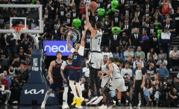 湖人对阵奇才，文班亚马状态火热