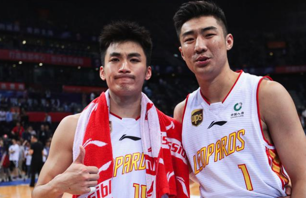 开云APP-哈利伯顿爆发，快船强势晋级深圳队